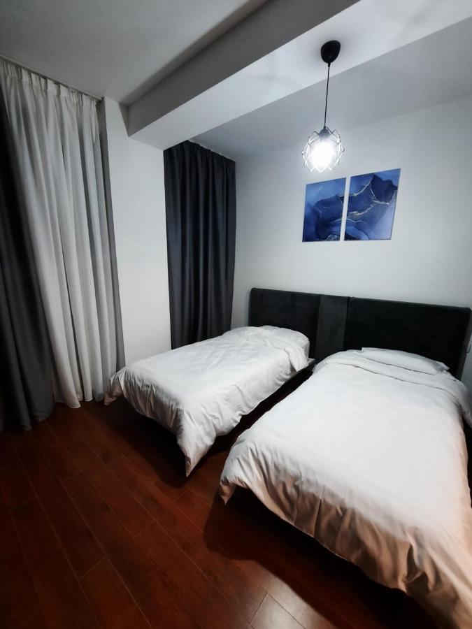 Modern Apartment Korca 3 Exterior foto